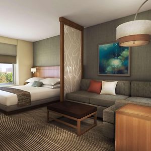 Upper Floors King Room